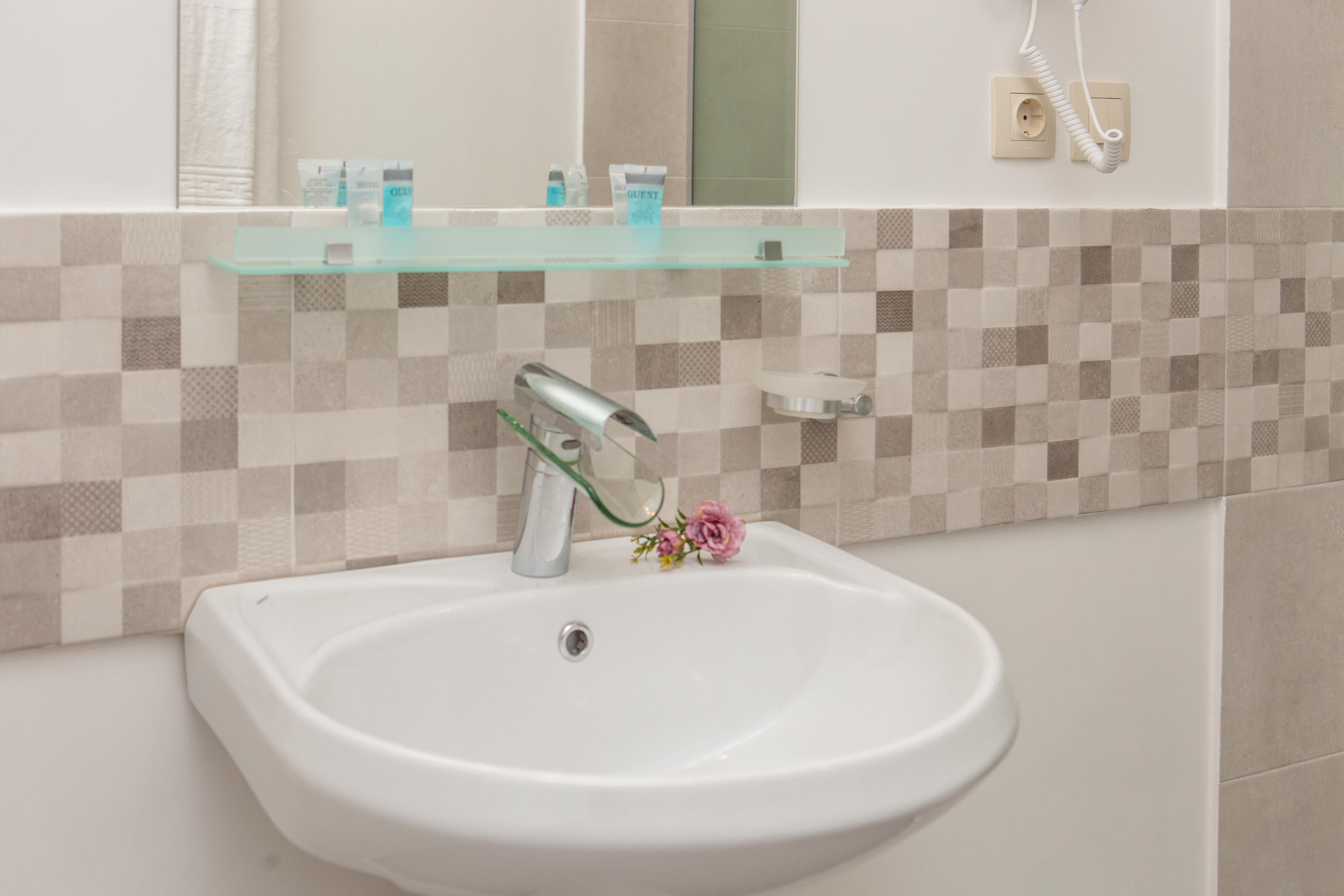 Vista Hotel Tbilisi Zewnętrze zdjęcie