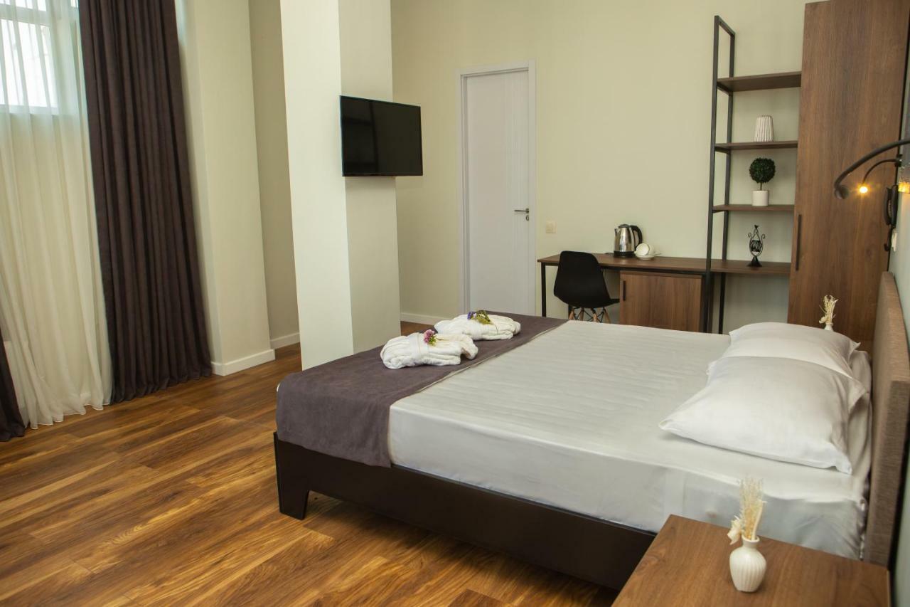 Vista Hotel Tbilisi Zewnętrze zdjęcie