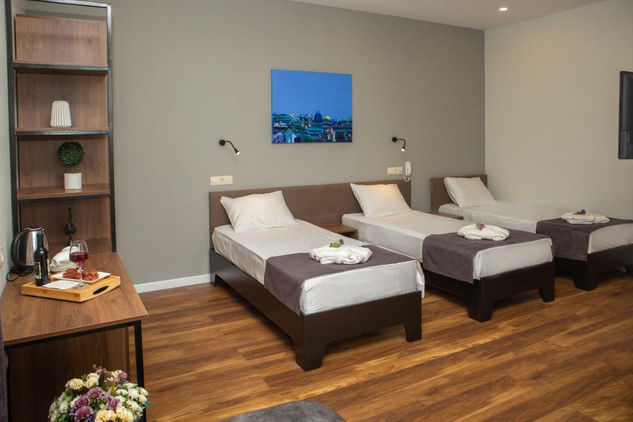 Vista Hotel Tbilisi Zewnętrze zdjęcie