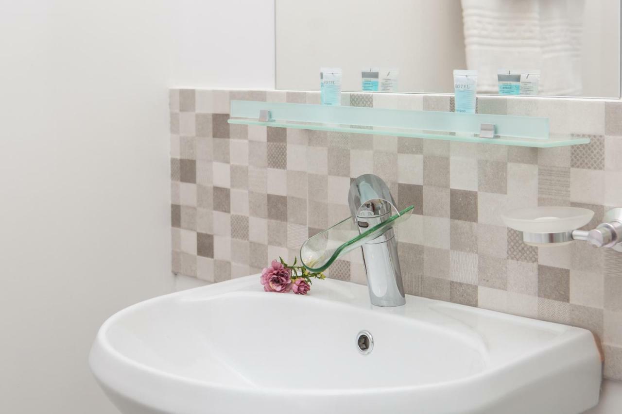 Vista Hotel Tbilisi Zewnętrze zdjęcie